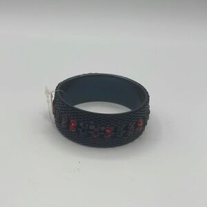 Mia Collection Cuff red stones navy cuff